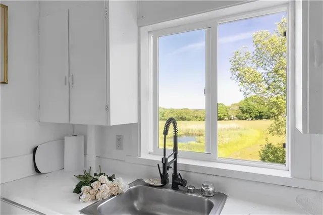 $2,980,000 | 362 Bramans Lane, Portsmouth, RI 02871