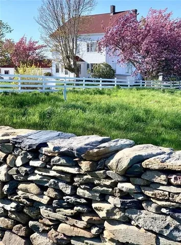 $2,980,000 | 362 Bramans Lane, Portsmouth, RI 02871