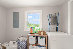5600 Richmond Road Irvine, KY 40336 - Photo 25 of 44 Laundry