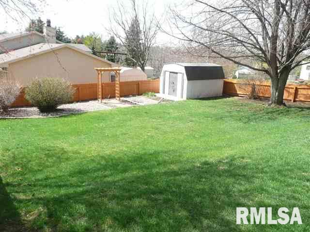 4202 Spring Street Davenport, IA 52807 - Photo 12 of 12 Gallery Image 12
