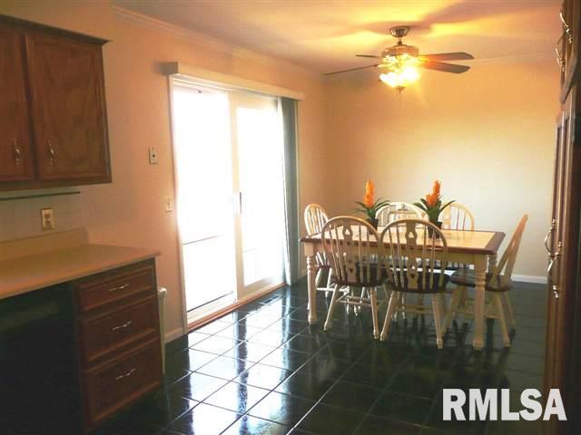 4202 Spring Street Davenport, IA 52807 - Photo 5 of 12 Gallery Image 5