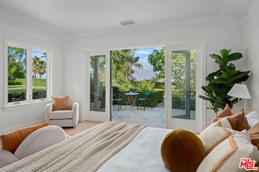 3428 Wrightview Drive Studio City, CA 91604 - Photo 32 of 57