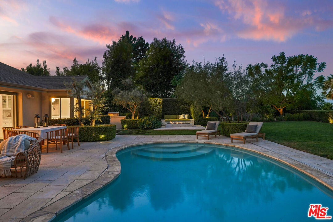 3428 Wrightview Drive Studio City, CA 91604 - Photo 4 of 57