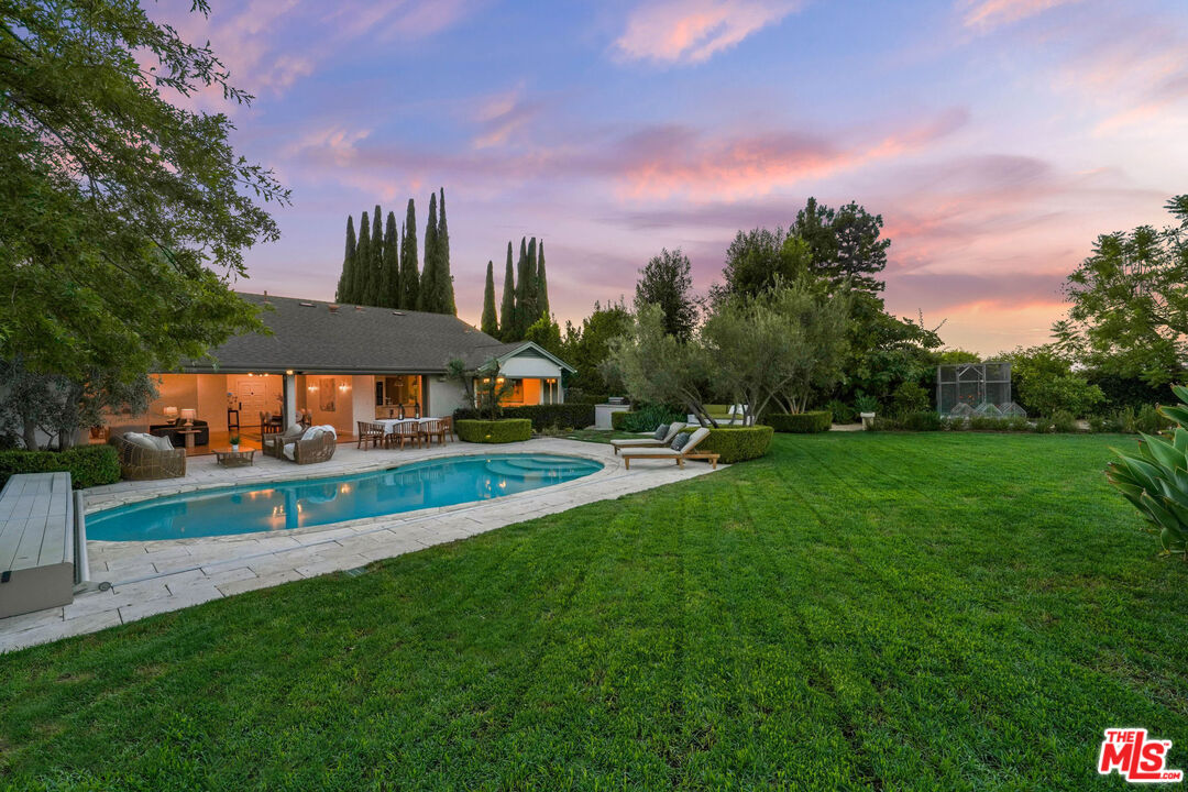 3428 Wrightview Drive Studio City, CA 91604 - Photo 5 of 57