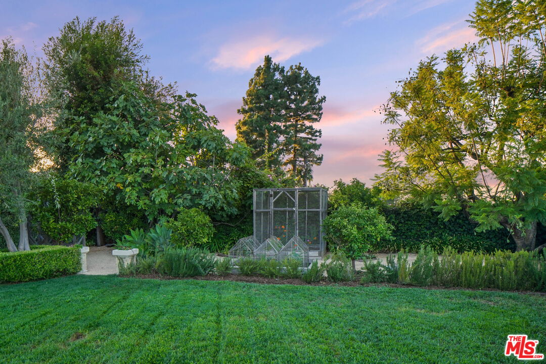 3428 Wrightview Drive Studio City, CA 91604 - Photo 6 of 57