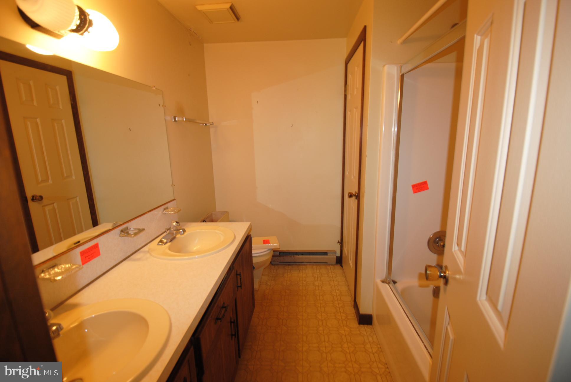 3223 Kimble Road Berryville, VA 22611 - Photo 16 of 27 Bath