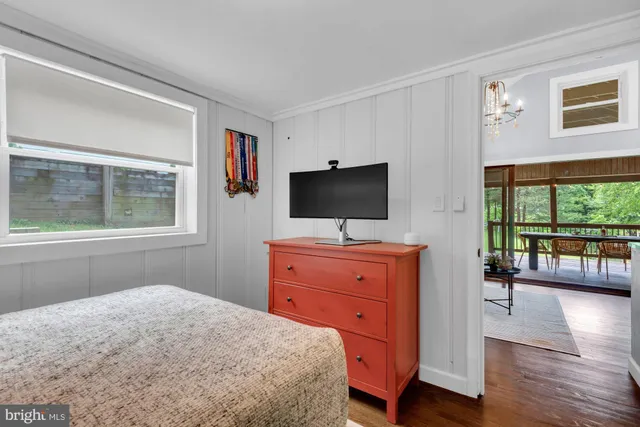 $3,400 | 8014 Forest Glen Drive, Pasadena, MD 21122