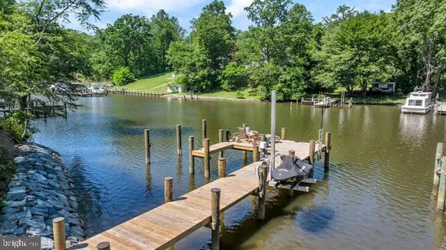 $3,400 | 8014 Forest Glen Drive, Pasadena, MD 21122