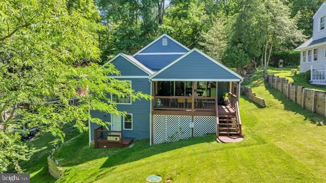 $3,400 | 8014 Forest Glen Drive, Pasadena, MD 21122