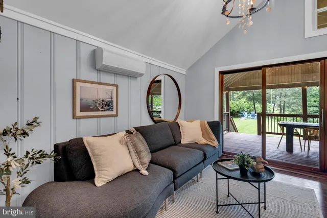 $3,400 | 8014 Forest Glen Drive, Pasadena, MD 21122