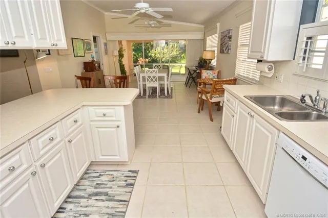 a very nice looking kitchen with lots of counter space