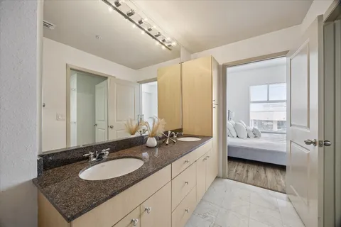 $320,000 | 3505 Sage Road, Unit 2710, Houston, TX 77056