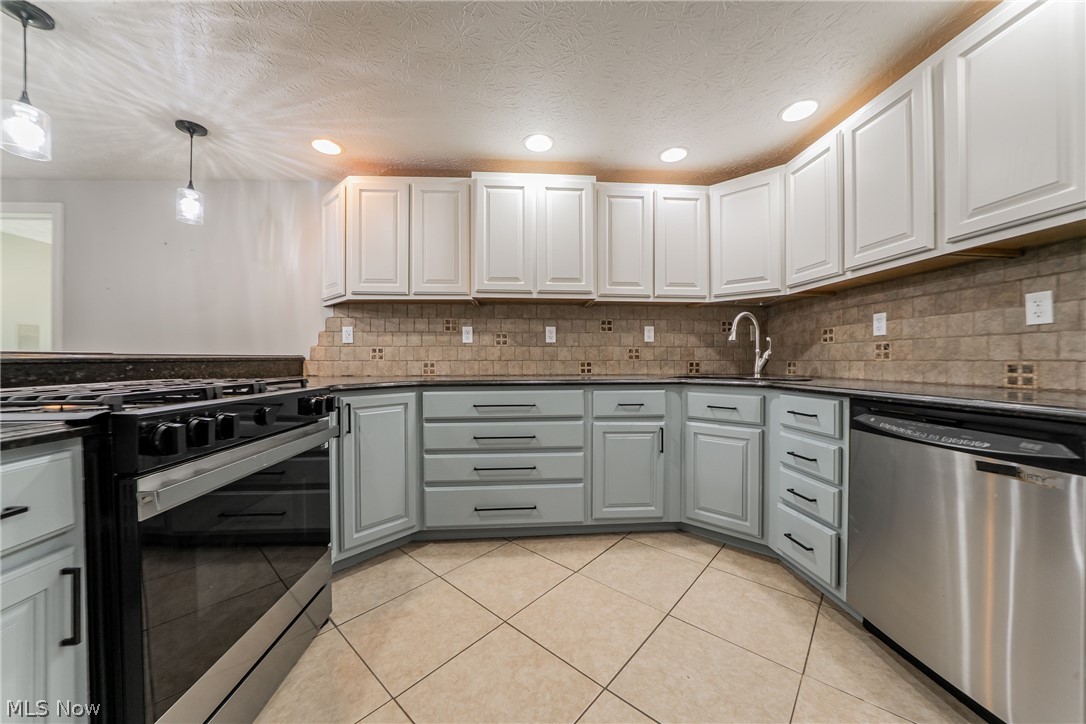 12335 Robson Road Grafton, OH 44044 - Photo 7 of 46 Gallery Image 7