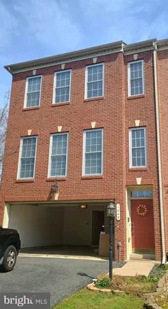 $2,650 | 1043 Hotchkiss Place, Fredericksburg, VA 22401