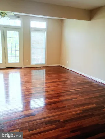 $2,650 | 1043 Hotchkiss Place, Fredericksburg, VA 22401