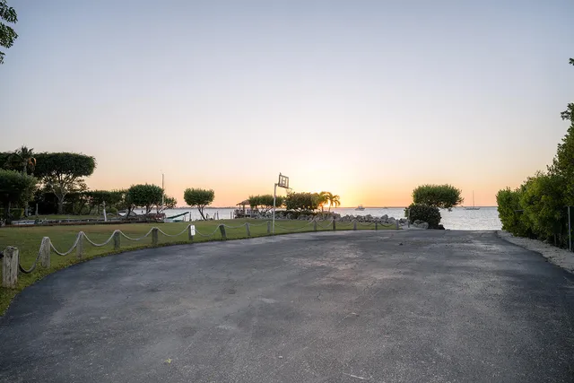 $749,000 | 104500 Overseas Highway, Unit B102, Key Largo, FL 33037