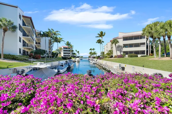 a view of outdoor space and city view