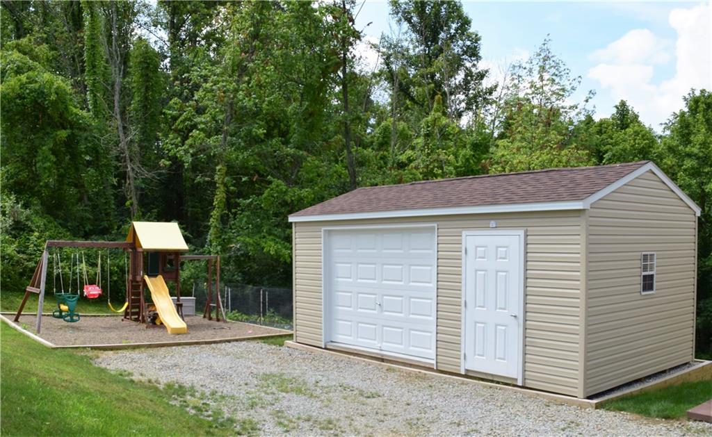 220 Malone Ridge Road Washington, PA 15301 - Photo 3 of 25