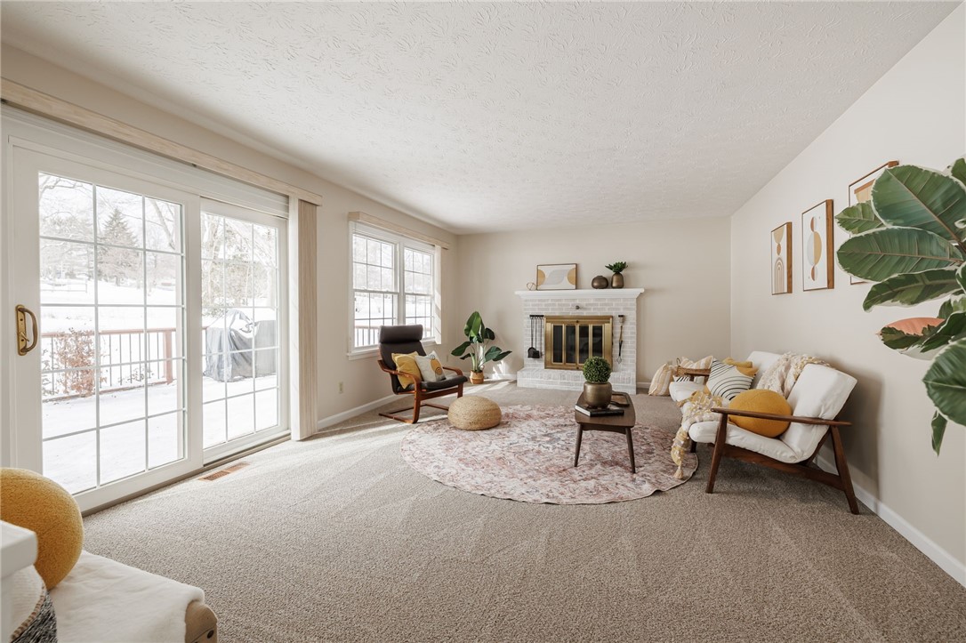 17 Freshfield Rise Perinton, NY 14450 - Photo 2 of 33