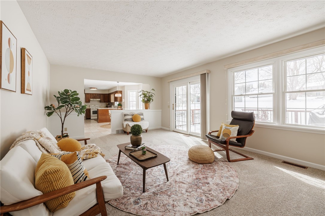 17 Freshfield Rise Perinton, NY 14450 - Photo 7 of 33