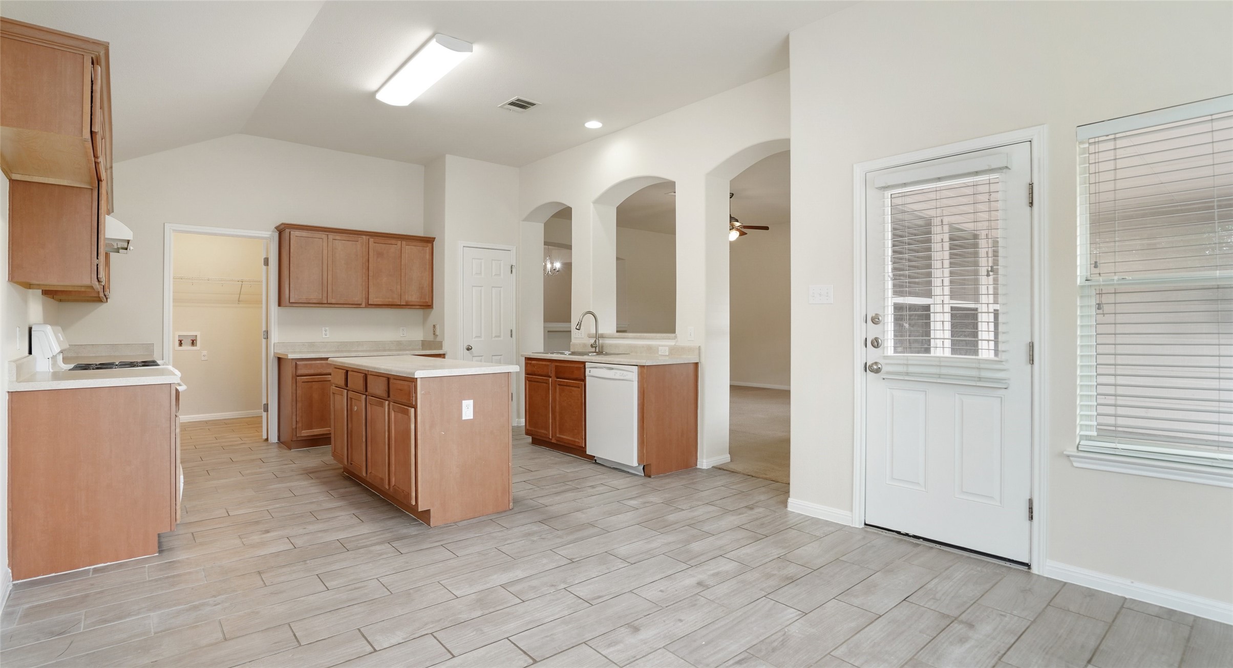 11716 Dunblane Way Austin, TX 78754 - Photo 12 of 32