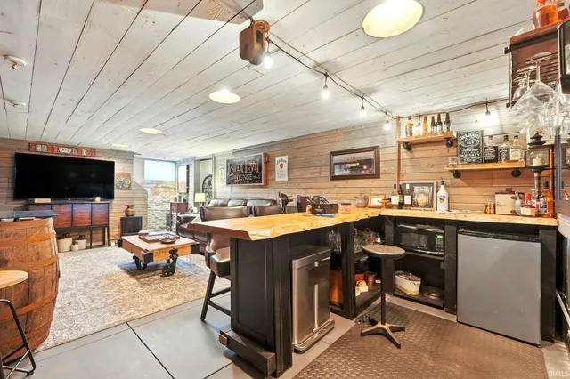 $342,000 | 1756 Cherry Street, Huntington, IN 46750