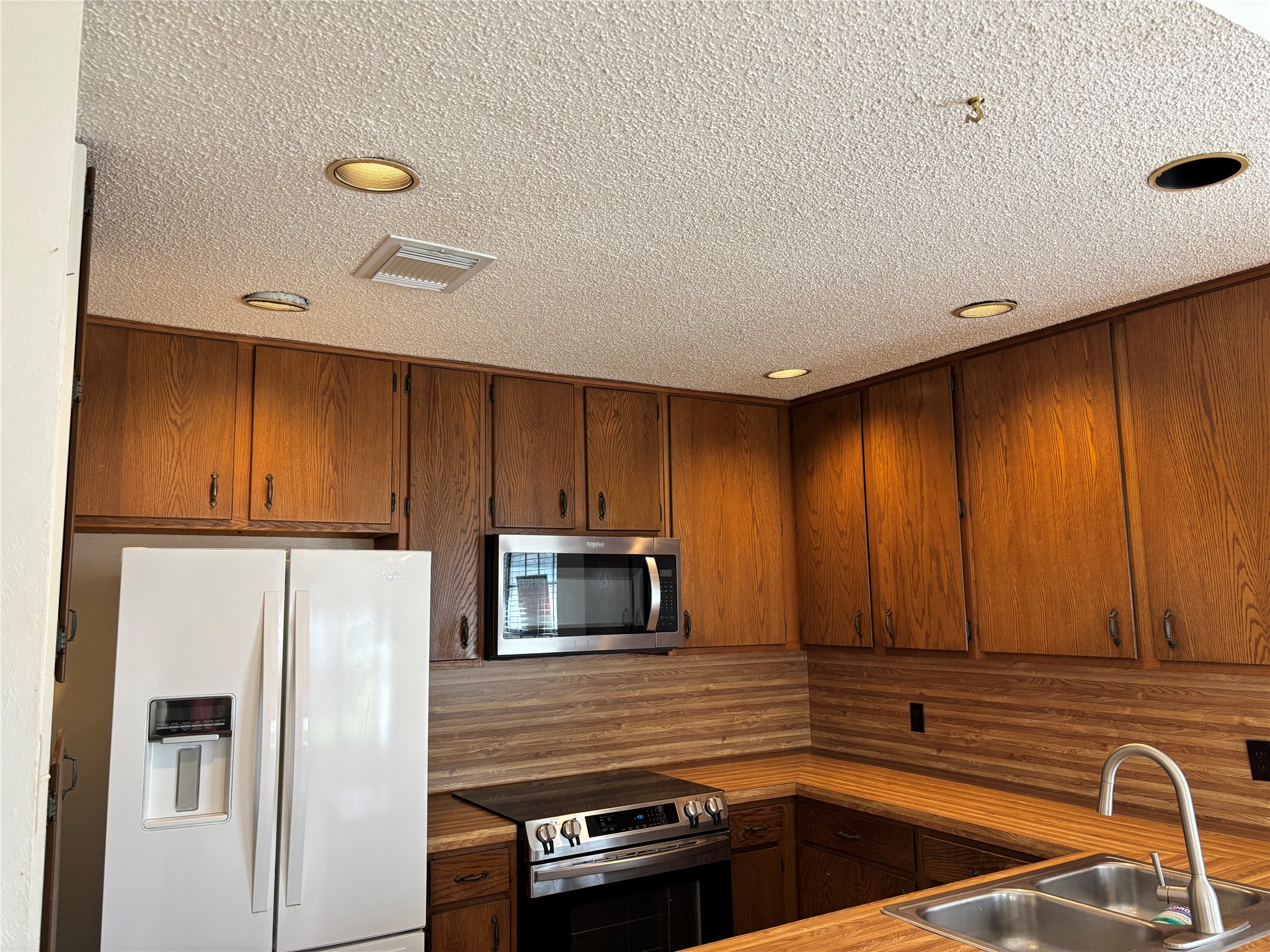 1748 Ohlen Road, Unit 9 Austin, TX 78757 - Photo 13 of 40