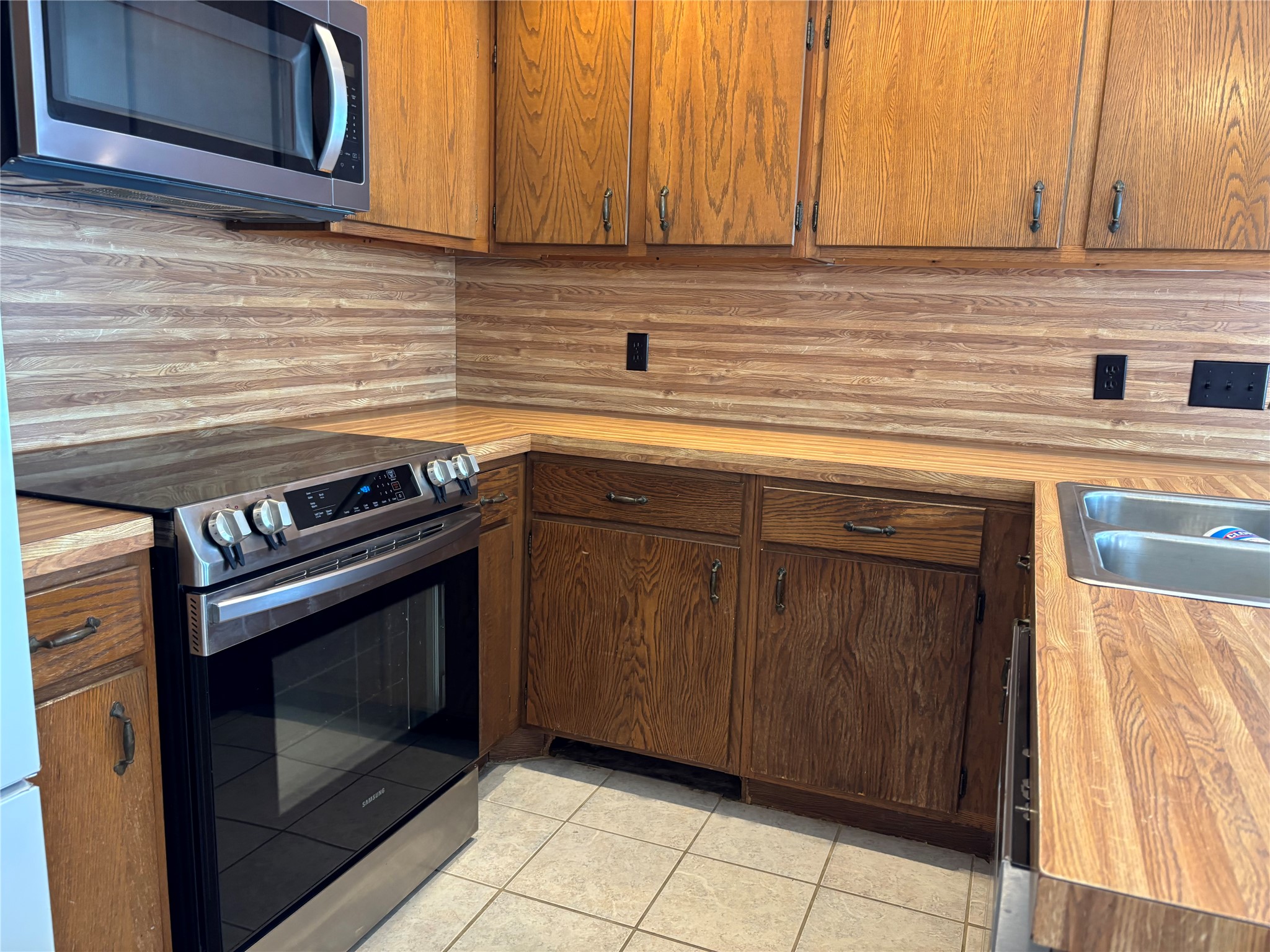 1748 Ohlen Road, Unit 9 Austin, TX 78757 - Photo 14 of 40