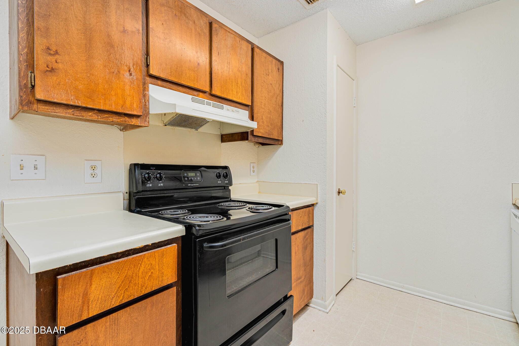 1600 Big Tree Road, Unit O6 Daytona Beach, FL 32119 - Photo 11 of 50 09