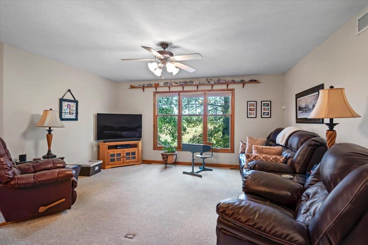 849 Chukker Lane Springfield, IL 62712 - Photo 8 of 50