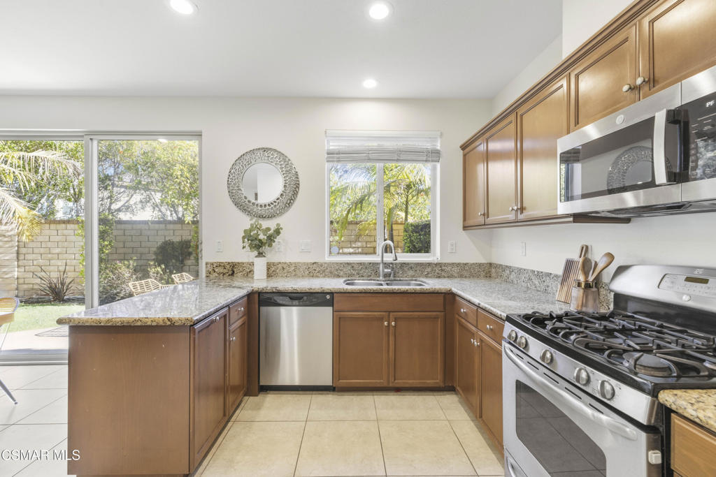 6782 Bountiful Lane Moorpark, CA 93021 - Photo 15 of 69
