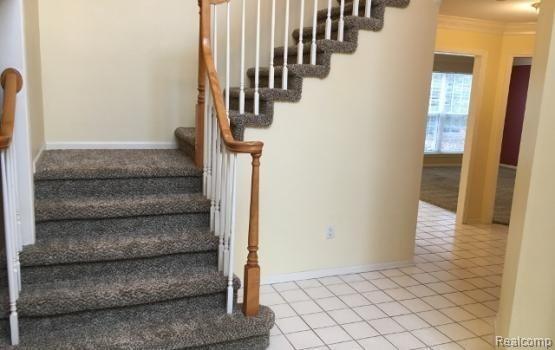 2700 Fox Woods Lane Rochester Hills, MI 48307 - Photo 9 of 39