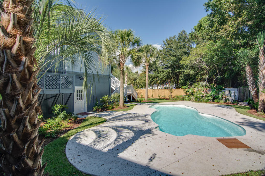 837 Bridge Point Circle Mount Pleasant, SC 29464 - Photo 1 of 24 cs1410022-159