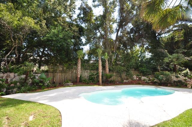 837 Bridge Point Circle Mount Pleasant, SC 29464 - Photo 7 of 24 DSC_0086