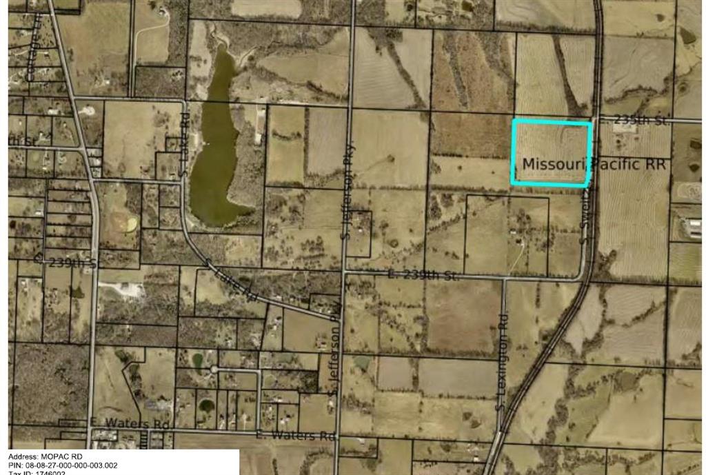 235-e 239 East Mopac Rd Street Harrisonville, MO 64701 - Photo 9 of 14