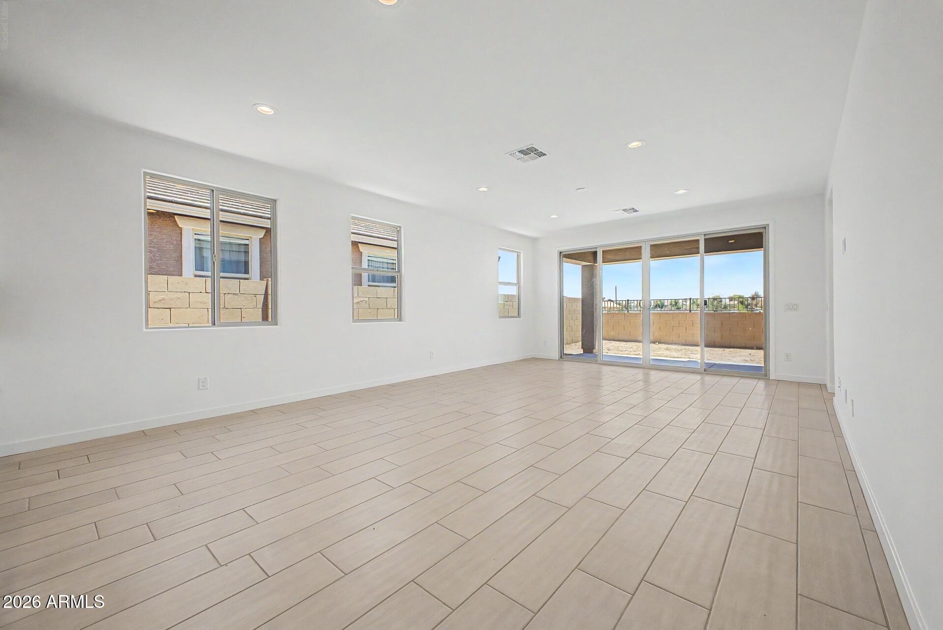8037 West Granada Road Phoenix, AZ 85035 - Photo 2 of 37 10 - Granada 8037