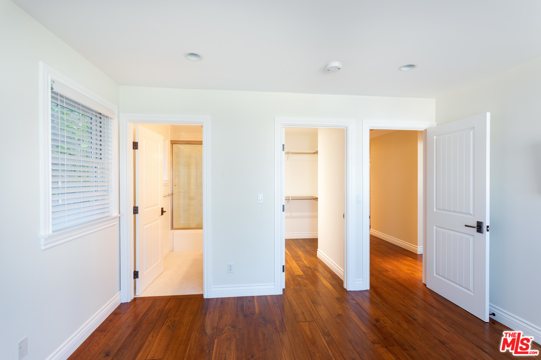 702 Pacific Avenue Venice, CA 90291 - Photo 24 of 38