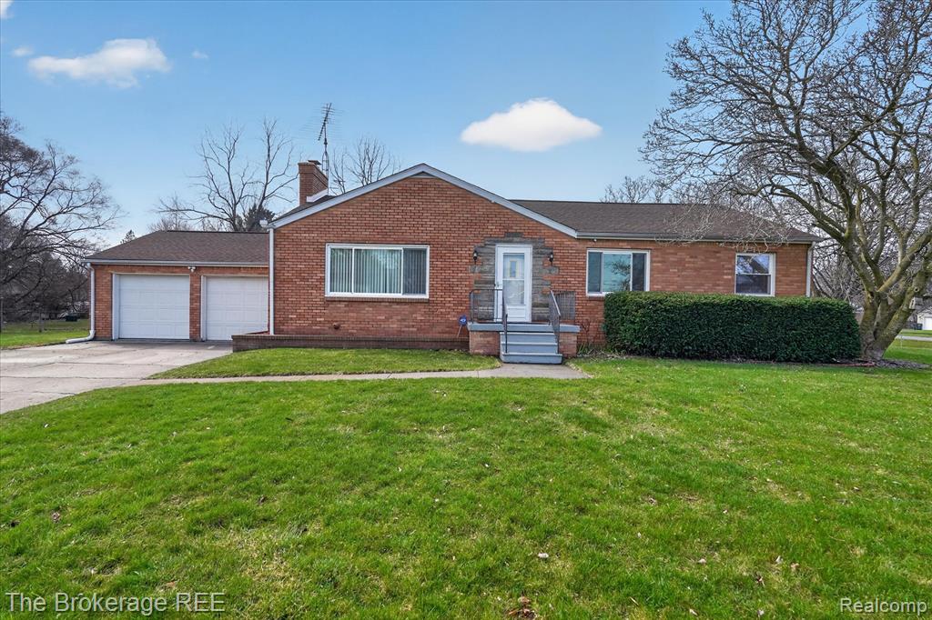4224 Potter Road Burton, MI 48509 - Photo 1 of 35 Gallery Image 1
