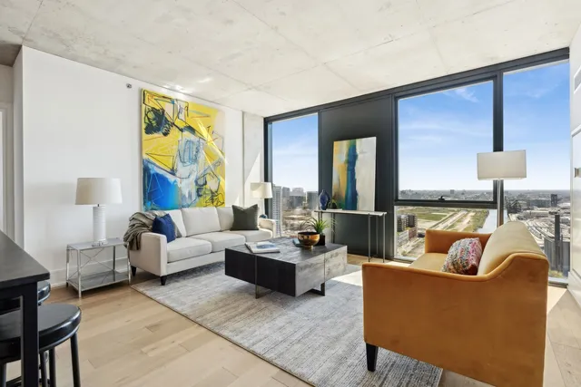 $665,000 | 234 West Polk Street, Unit 3303, Chicago, IL 60605