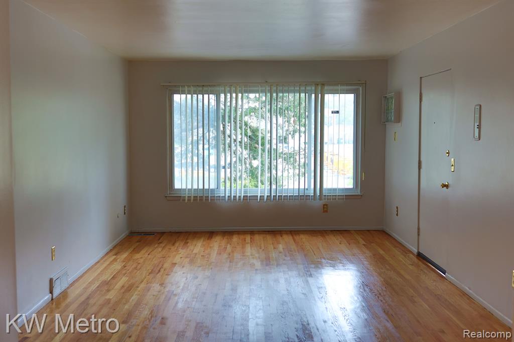 25535 Lahser Road, Unit A4 Southfield, MI 48033 - Photo 24 of 30