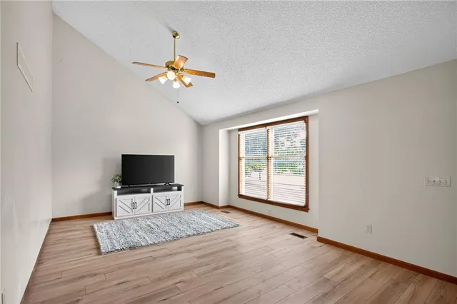 $340,000 | 1602 Opal Road, Kearney, MO 64060