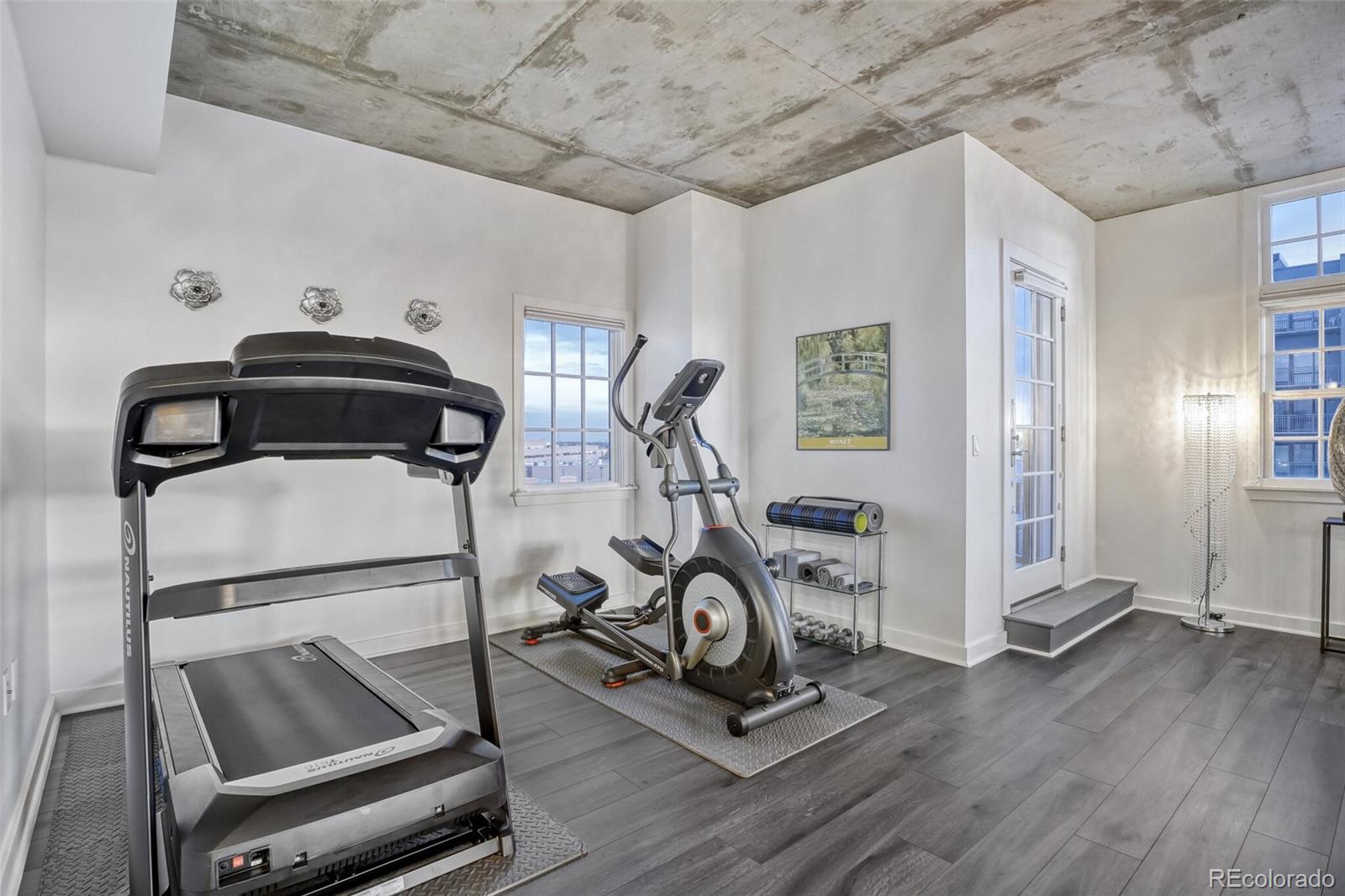 275 South Harrison Street, Unit 501 Denver, CO 80209 - Photo 12 of 44