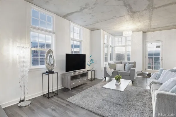 $695,000 | 275 South Harrison Street, Unit 501, Denver, CO 80209