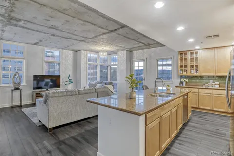$700,000 | 275 South Harrison Street, Unit 501, Denver, CO 80209