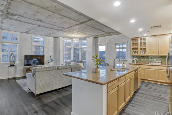 $695,000 | 275 South Harrison Street, Unit 501, Denver, CO 80209