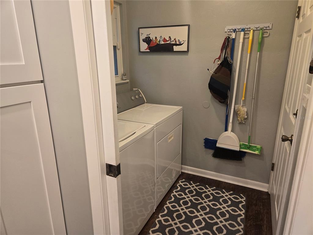 7605 Southwest 7th Place Gainesville, FL 32607 - Photo 8 of 19
