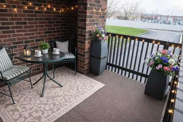 $199,900 | 1503 Woodbridge Road, Unit 1D, Joliet, IL 60436