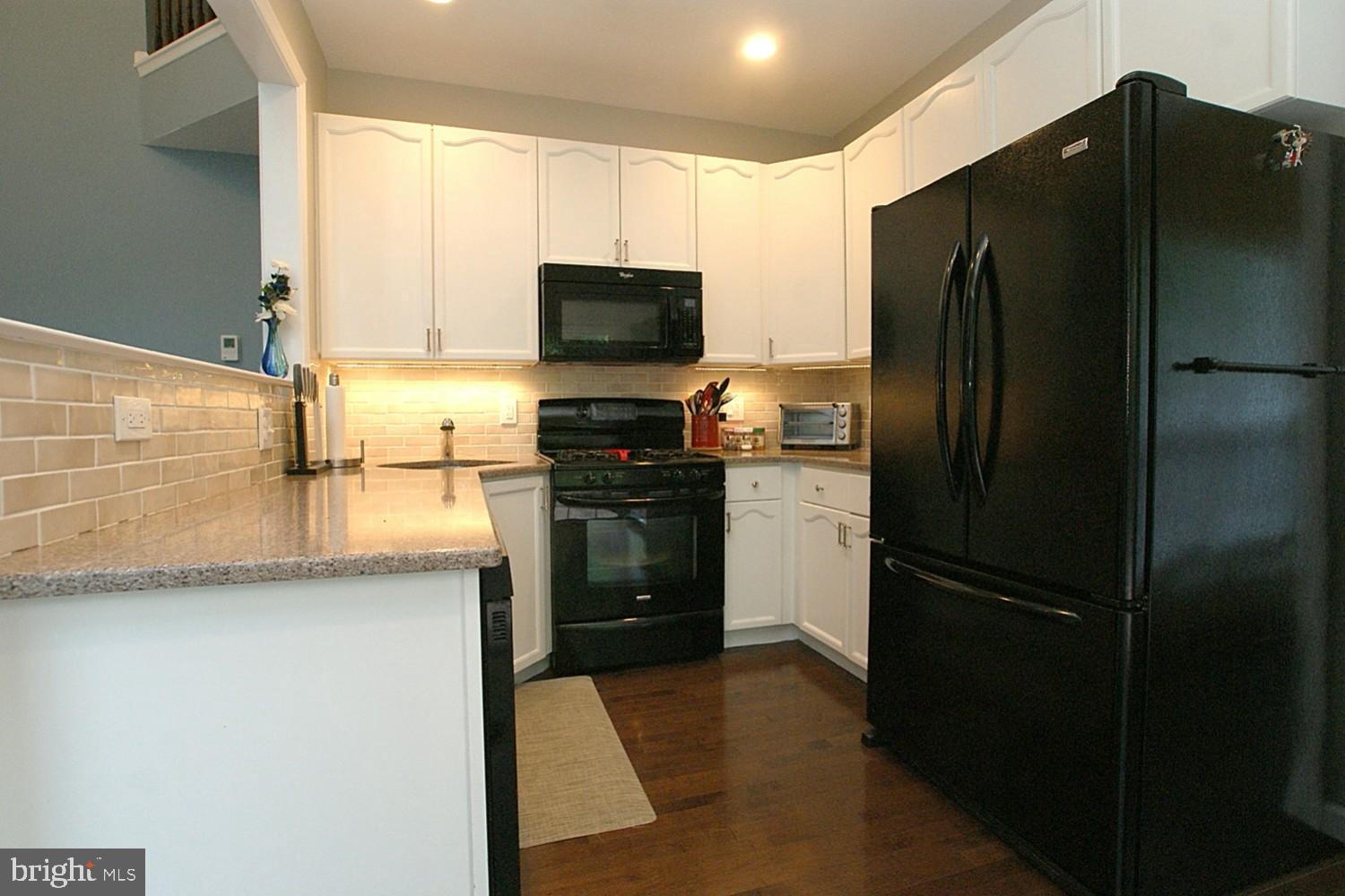 11 Windingbrook Road Bordentown, NJ 08505 - Photo 23 of 73 Kitchen