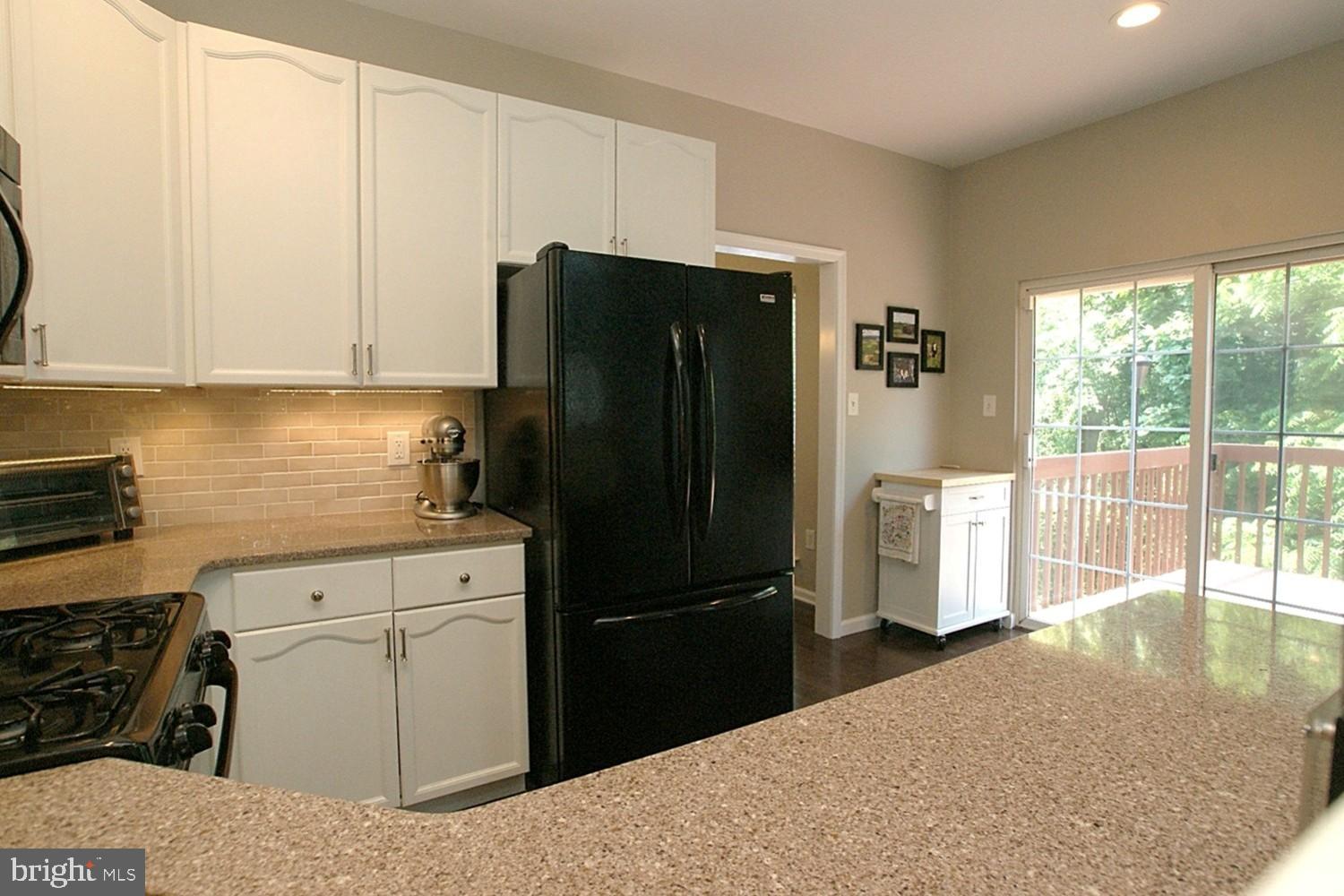11 Windingbrook Road Bordentown, NJ 08505 - Photo 24 of 73 Kitchen