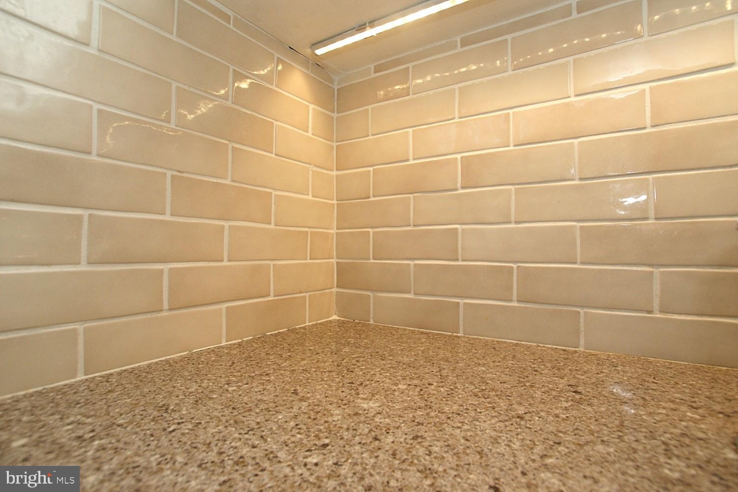 11 Windingbrook Road Bordentown, NJ 08505 - Photo 27 of 73 Kitchen Granite Countertops and Tile Backsplash
